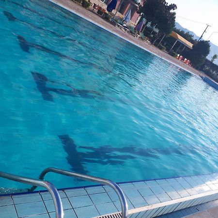 Hotel Meteor Shkoder Ngoại thất bức ảnh