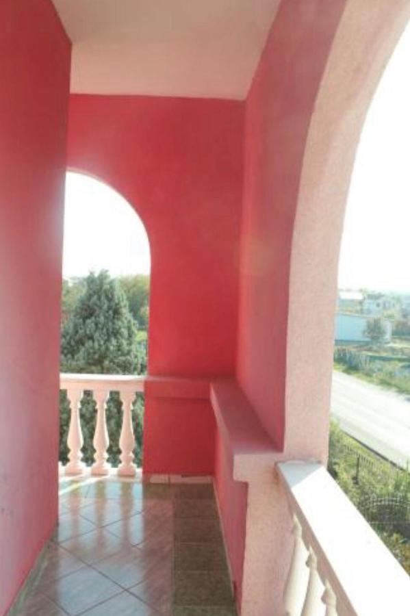 Hotel Meteor Shkoder Ngoại thất bức ảnh