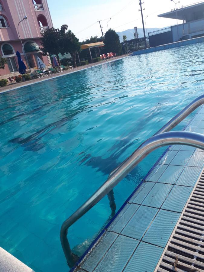 Hotel Meteor Shkoder Ngoại thất bức ảnh