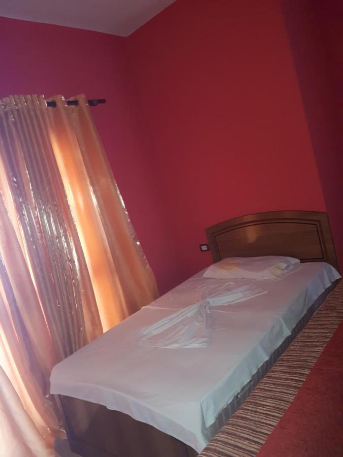 Hotel Meteor Shkoder Ngoại thất bức ảnh