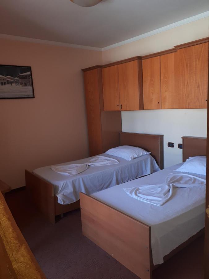 Hotel Meteor Shkoder Ngoại thất bức ảnh